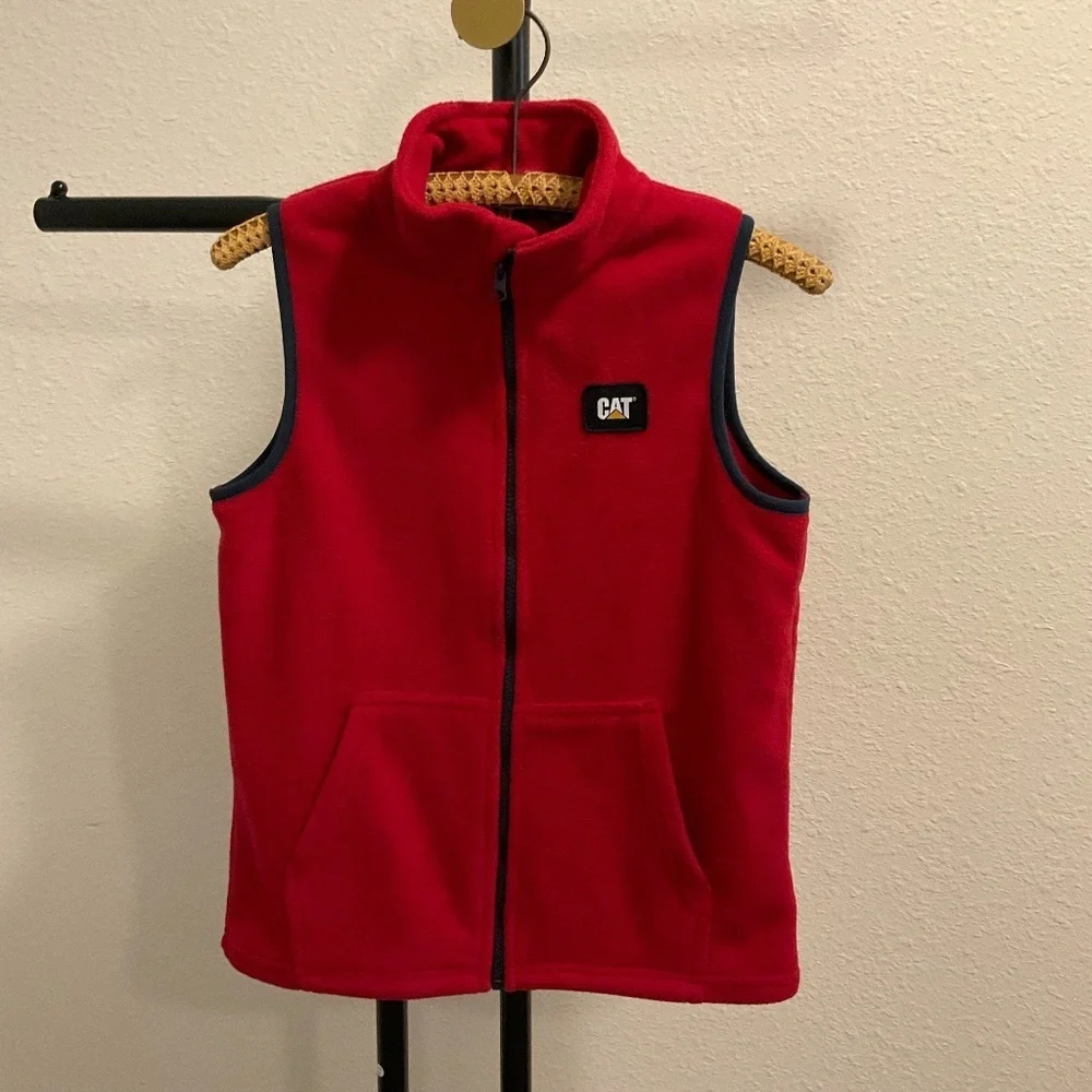 NWOT, CAT Caterpillar Vest Boys Youth M 10/12 Fleece Equipment Full Zip
